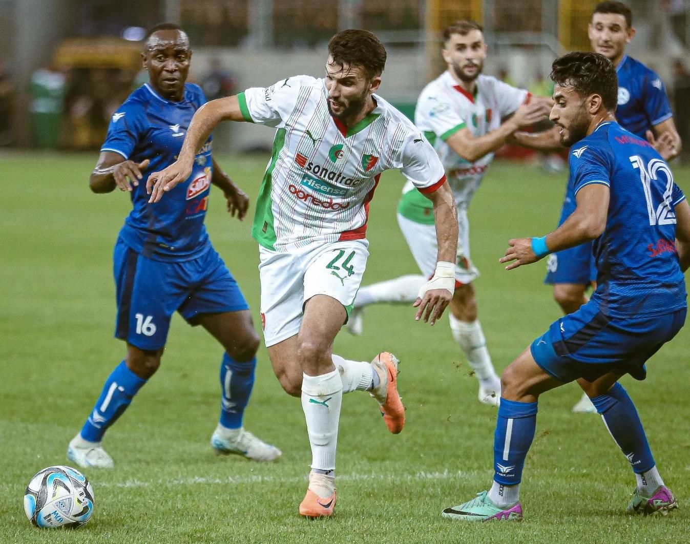 MC Alger vs Paradou: A Clash of Algerian Football Giants
