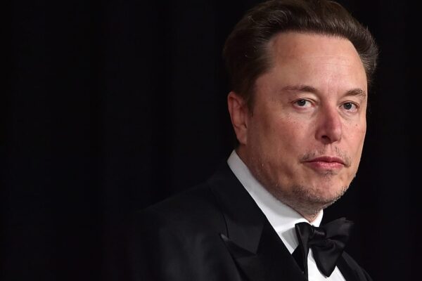 Elon Musk: Pioneering Innovations and Challenges Ahead