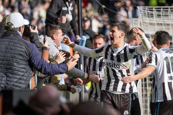Heracles vs PEC Zwolle: A Thrilling Encounter in Dutch Football