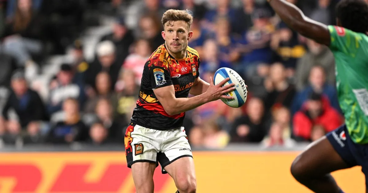 Super Rugby Pacific semi-finals set for Hamilton and Wellington clashes